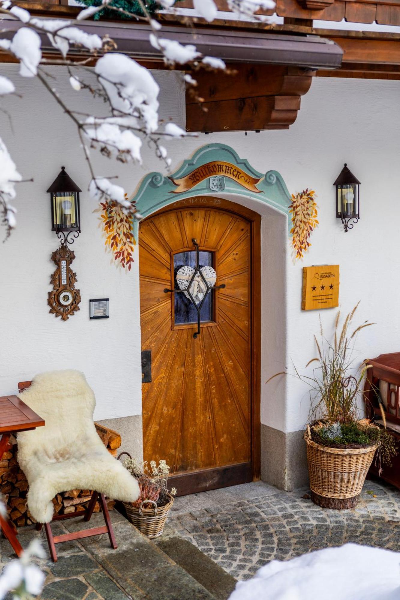 Sportpension Elisabeth Neustift im Stubaital Exterior photo